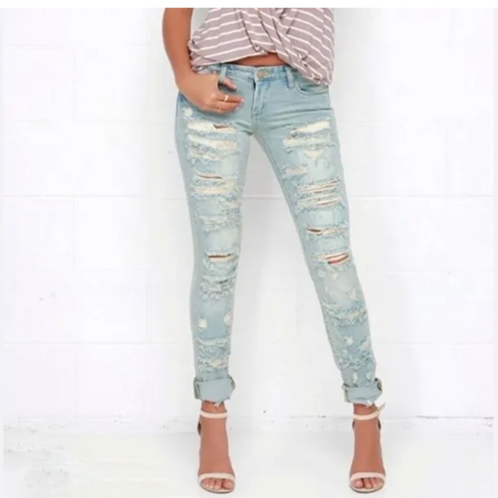 Blank NYC Skinny Classique Destroyed Light Wash Skinny Jeans